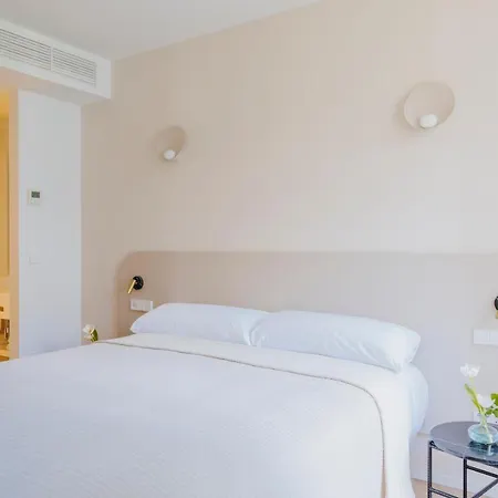 Aparthotel The Passage 4*