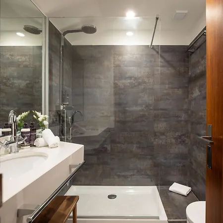 The Passage Apart Otel 4*