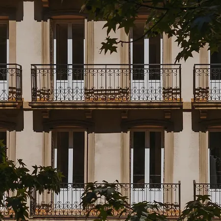 Ξενοδοχείο με διαμερίσματα The Passage