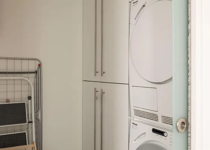 The Passage سان سيباستيان